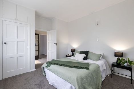 Photo of property in 49 Ihle Street, Terrace End, Palmerston North, 4410