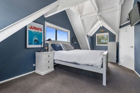 Photo of property in 16 Hawke Place, Pukekohe, 2120