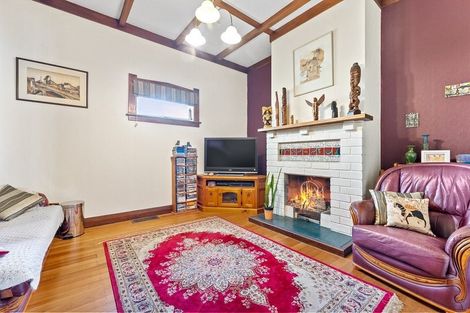 Photo of property in 56 Ngataringa Road, Devonport, Auckland, 0624