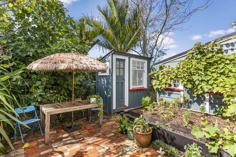 Photo of property in 35a Saxon Street, Waterview, Auckland, 1026