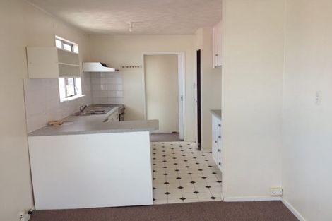 Photo of property in 4 Tacitus Place, Totara Vale, Auckland, 0629