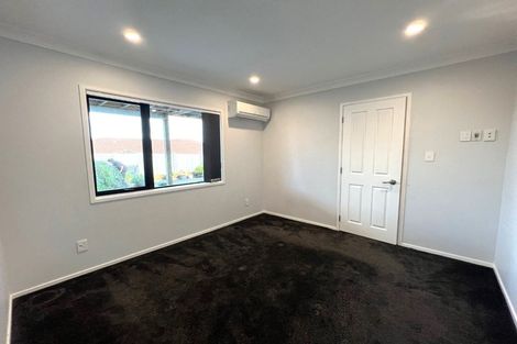 Photo of property in 15 Carn Place, Weymouth, Auckland, 2103