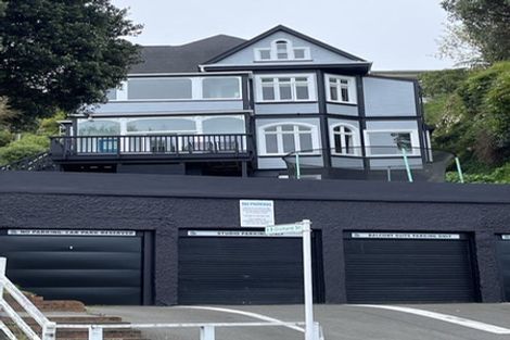 Photo of property in 2/10 Orchard Street, Wadestown, Wellington, 6012