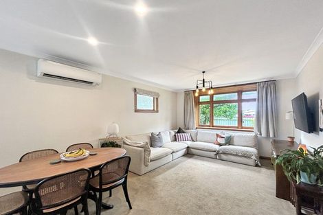 Photo of property in 24 Kingswood Street, Takaro, Palmerston North, 4412