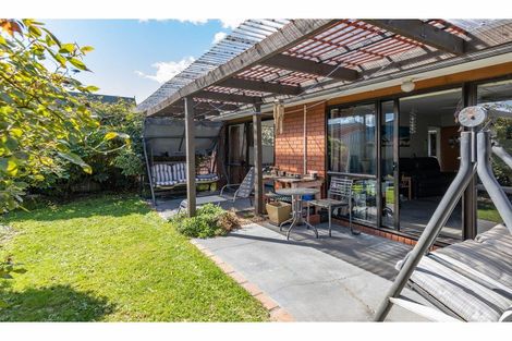 Photo of property in 2/22 Briarmont Street, Avondale, Christchurch, 8061