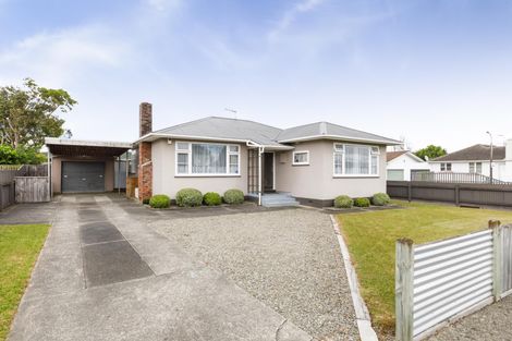 Photo of property in 16 Milton Street, Roslyn, Palmerston North, 4414