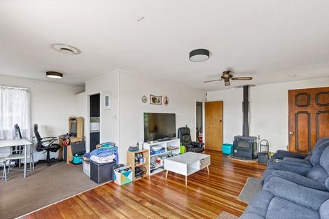 Photo of property in 119 Waimumu Road, Massey, Auckland, 0614