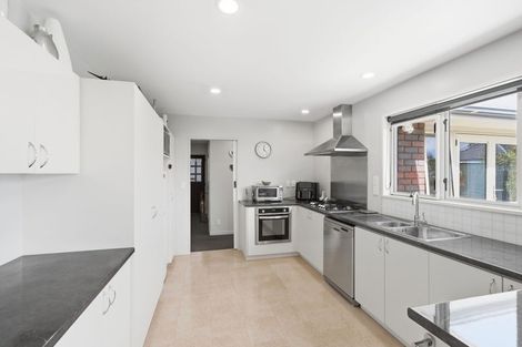 Photo of property in 2/40 Hare Street, Ilam, Christchurch, 8041