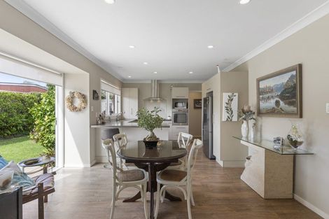 Photo of property in 3/30 Hattaway Avenue, Bucklands Beach, Auckland, 2012