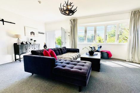 Photo of property in 1107 Caroline Road, Mayfair, Hastings, 4122