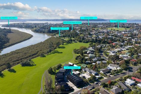 Photo of property in 5/47 Taipari Road, Te Atatu Peninsula, Auckland, 0610