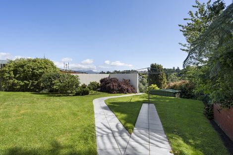 Photo of property in 102 Awanui Street, Merrilands, New Plymouth, 4312