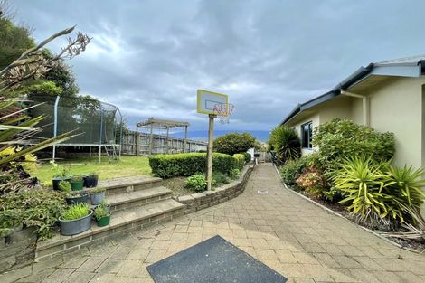 Photo of property in 34 Birkinshaw Grove, Riverstone Terraces, Upper Hutt, 5018