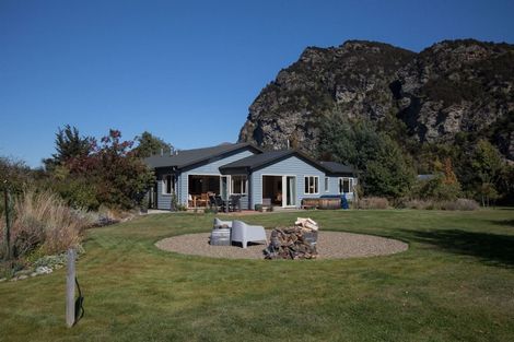 Photo of property in 13 Old Racecourse Road, Albert Town, Wanaka, 9305