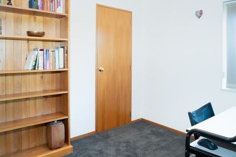 Photo of property in 21 Highcrest Heights, Westmorland, Christchurch, 8025