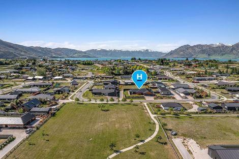 Photo of property in 9 Brewster Crescent, Lake Hawea, Wanaka, 9382