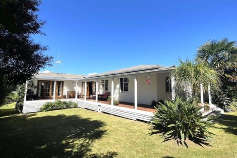 Photo of property in 12 Cameron Road, Te Puke, 3119