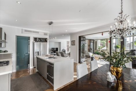 Photo of property in 2a/9 Saint Georges Bay Road, Parnell, Auckland, 1052