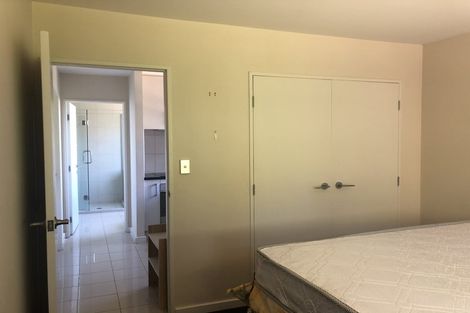 Photo of property in 77 Fairview Avenue, Fairview Heights, Auckland, 0632