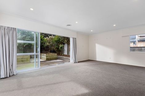 Photo of property in 3/37 Craig Road, Milford, Auckland, 0620