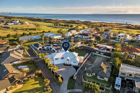 Photo of property in 16 Seychelles Drive, Papamoa Beach, Papamoa, 3118