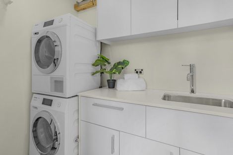 Photo of property in 13a Walter Road, Lowry Bay, Lower Hutt, 5013