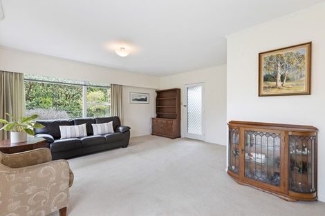 Photo of property in 2/5 Evelyn Place, Hillcrest, Auckland, 0627