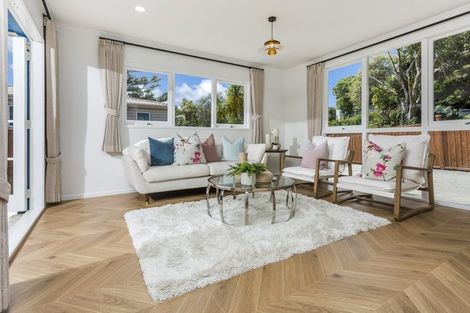 Photo of property in 39 Valley View Road, Glenfield, Auckland, 0629