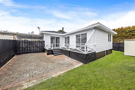 Photo of property in 2/36 Taitimu Drive, Weymouth, Auckland, 2103