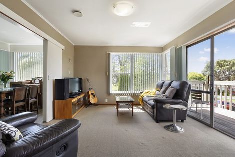 Photo of property in 23 Rotoiti Avenue, Pakuranga Heights, Auckland, 2010