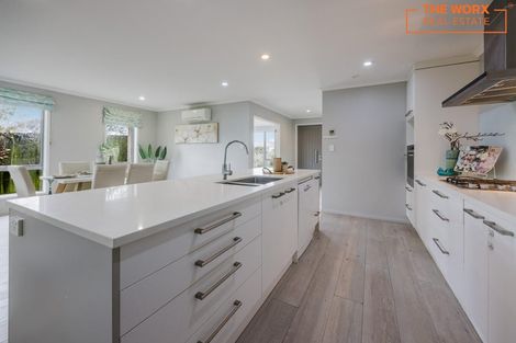 Photo of property in 33 Captain Mitchell Drive, Opaheke, Papakura, 2113