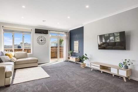 Photo of property in 6 Herewini Street, Titahi Bay, Porirua, 5022