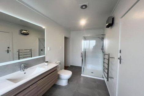 Photo of property in 60 Peer Street, Upper Riccarton, Christchurch, 8041