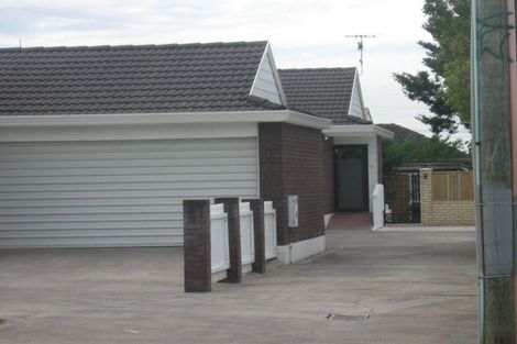 Photo of property in 1/15 Rimu Street, New Lynn, Auckland, 0600