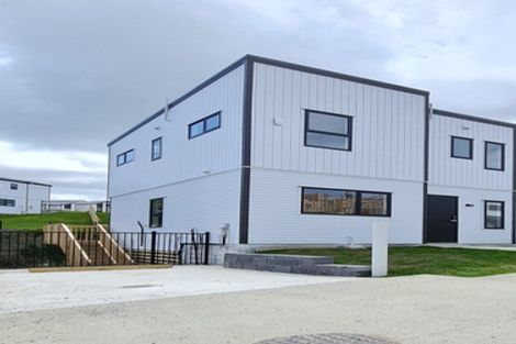 Photo of property in 43b Crestview Rise, Papakura, 2110