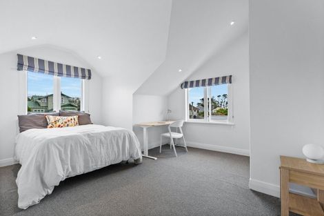 Photo of property in 1 Bangor Street, Point Chevalier, Auckland, 1022