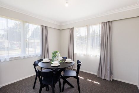 Photo of property in 8 Viscount Place, West End, Palmerston North, 4412
