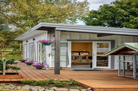 Photo of property in 28 Arcus Road, Te Horo, Otaki, 5582