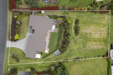 Photo of property in 33 Oceana Drive, Welcome Bay, Tauranga, 3175