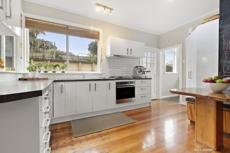 Photo of property in 85 The Parade, Island Bay, Wellington, 6023