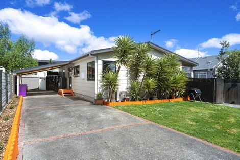 Photo of property in 5 Coromandel Court, Roslyn, Palmerston North, 4414