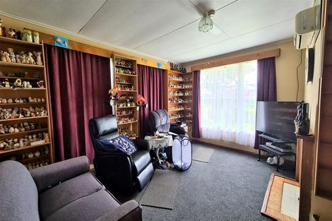 Photo of property in 24 Whitcombe Road, Opunake, 4616