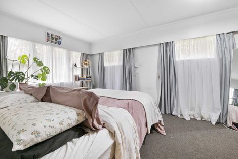 Photo of property in 8 Fyson Place, Hawera, 4610