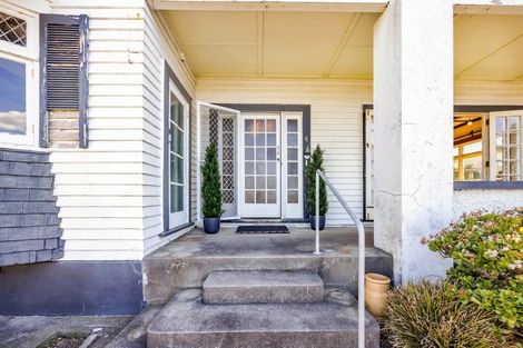 Photo of property in 4 Kitchener Terrace, Moturoa, New Plymouth, 4310