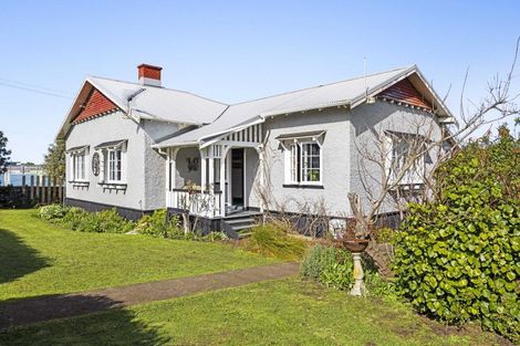 Photo of property in 21 Egmont Street, Patea, 4520