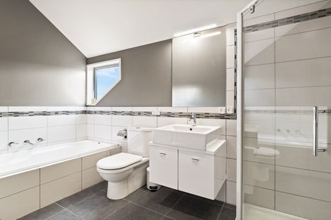 Photo of property in 11 Holyport Close, Fairfield, Dunedin, 9018