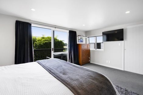 Photo of property in 112 Smart Road, Glen Avon, New Plymouth, 4312