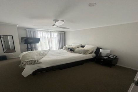 Photo of property in 13 Rangihina Road, Hobsonville, Auckland, 0616