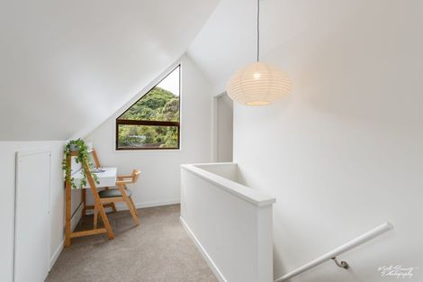 Photo of property in 50 Viewmont Drive, Harbour View, Lower Hutt, 5010