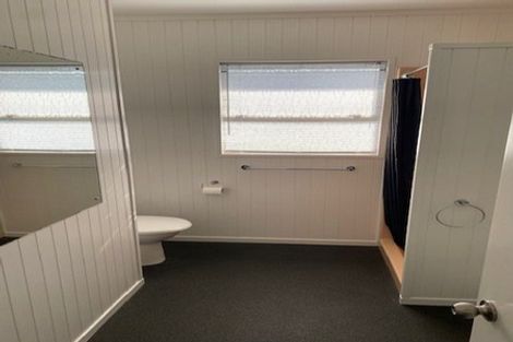 Photo of property in 1/52 Seaview Road, Castor Bay, Auckland, 0620